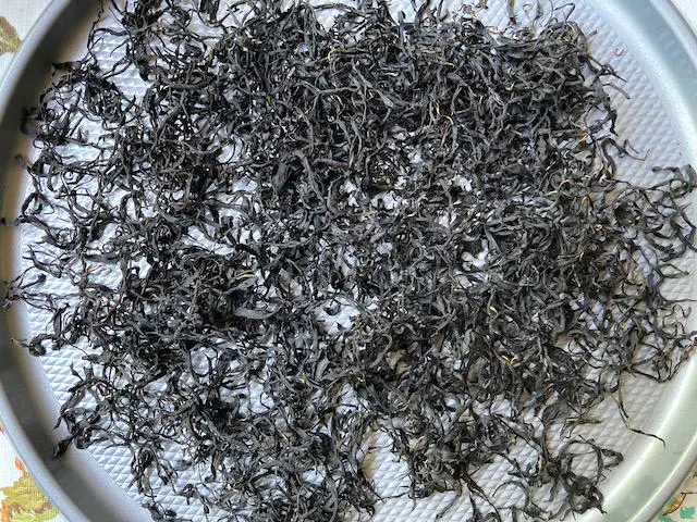 Drying process of tea leaves