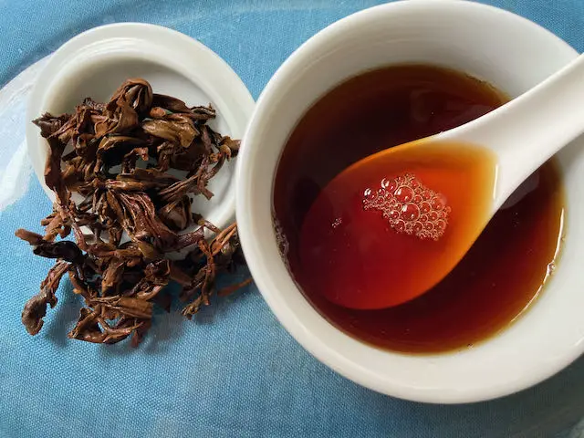 dian hong black tea